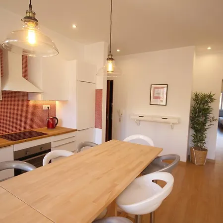 Domus 74 By Amcf Apartmán *