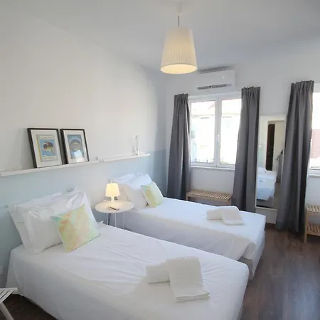 Domus 74 By Amcf Apartment *